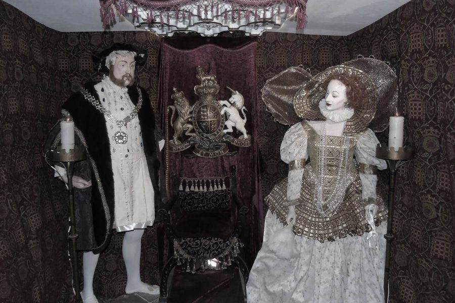 Falstaffs royal mannequins